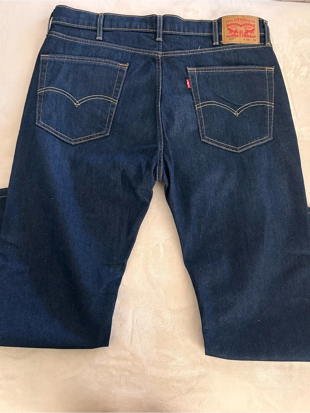 Men's Dark Blue Denim Levis Jeans - Classic Straight Fit